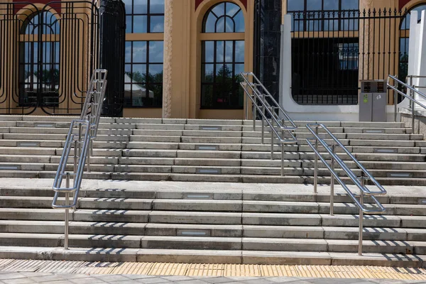 Carretera Peatonal Escalones Para Discapacitados Ciudad — Foto de Stock