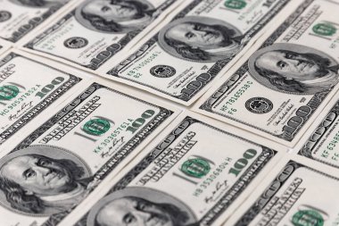 Yüz dolarlık banknot.