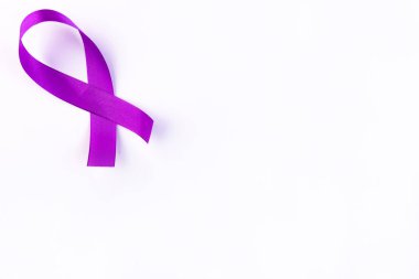 Mor Kurdele, kopyalama alanı olan bir Pankreas Kanseri Sembolü