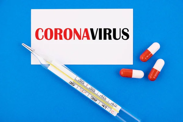 Novel Coronavirus 2019 Ncov Inglês Inscrição Máscara Protetora Médica Coronavirus — Fotografia de Stock