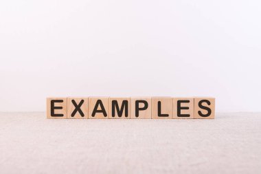 Işık arkaplanındaki bloklara yazılan örnek kavramı