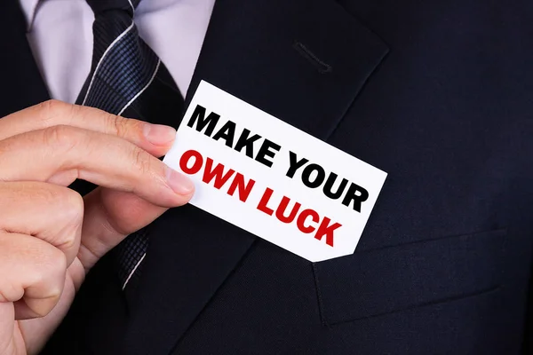 Επιχειρηματίας Βάλει Κάρτα Κείμενο Φτιάξτε Δική Σας Τύχη Στην Τσέπη — Φωτογραφία Αρχείου