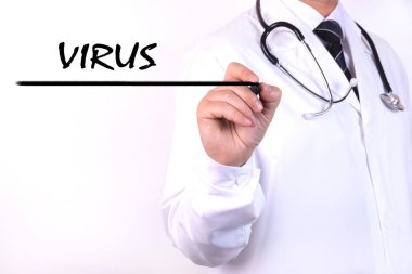 Doktor VIRUS 'u işaretleyici ve tıbbi konseptle yazıyor.