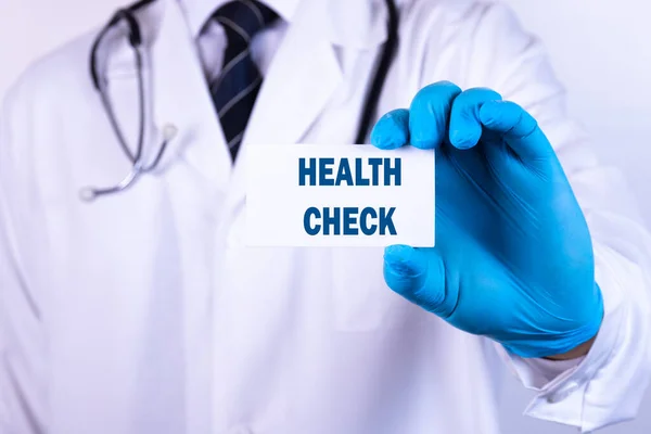 Arzt Mit Karte Mit Text Gesundheit Check Medizinisches Konzept — Stockfoto