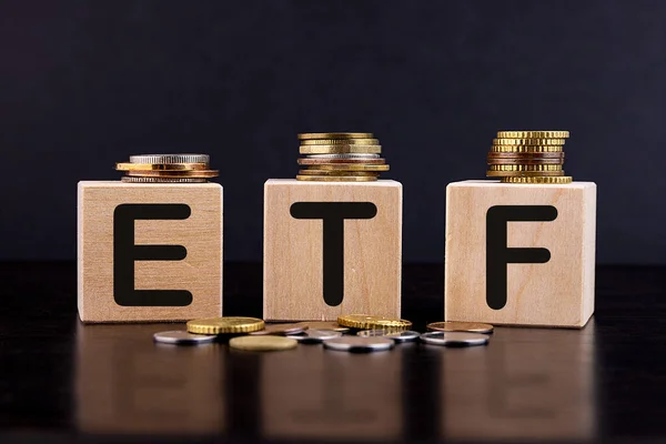 ETF Ticaret Fonu, işletme, finans kavramsal.
