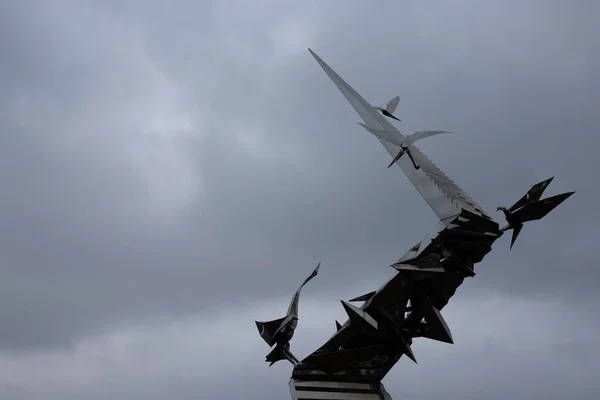 Minsk Belarus Octubre 2020 Monumentos Arte Contemporáneo Pájaros Acero Inoxidable — Foto de Stock