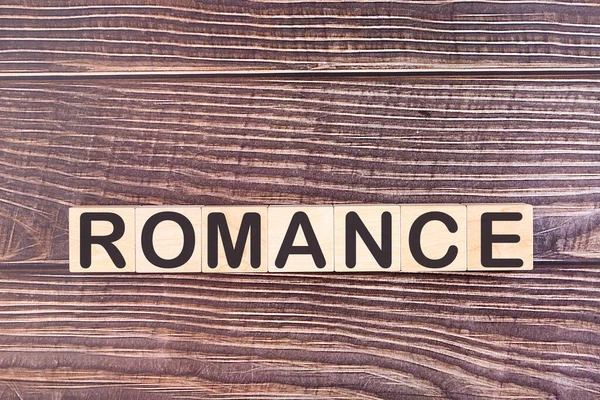 Romance Parola Fatta Con Blocchi Legno — Foto Stock