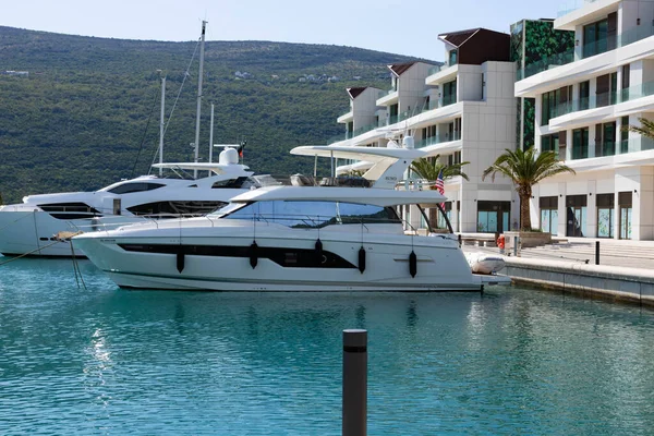 Portonovi Montenegro October 2020 Luxury Yacht Prestige 630 Marina Idyllic — Stock Photo, Image