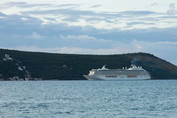 Bay Kotor Černá Hora Října 2020 Plavební Loď Crystal Serenity — Stock fotografie