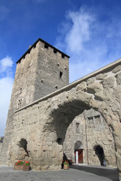 Antike Stadtmauer von Aosta, Italien — Stockfoto