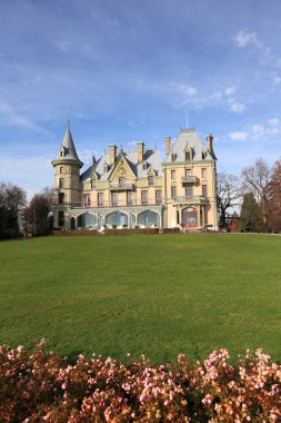 Schloss Schadau ve Bahçe