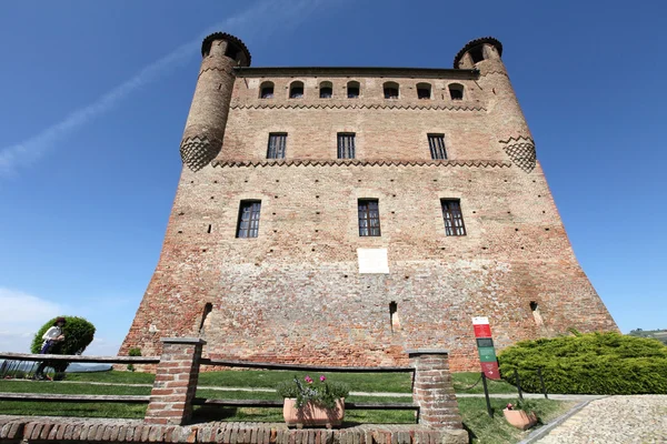 Castillo medieval en Piamonte — Foto de Stock