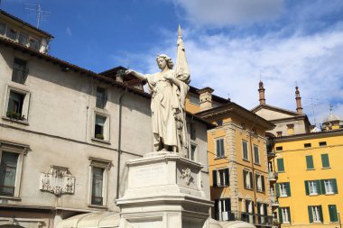 Brescia, İtalya - 6 Ekim 2016: Şehir merkezinde 6 Ekim 2016 üzerinde Brescia, İtalya. Brescia Lombardiya ve unesco dünya mirası bir dönüm noktası şehirdir.