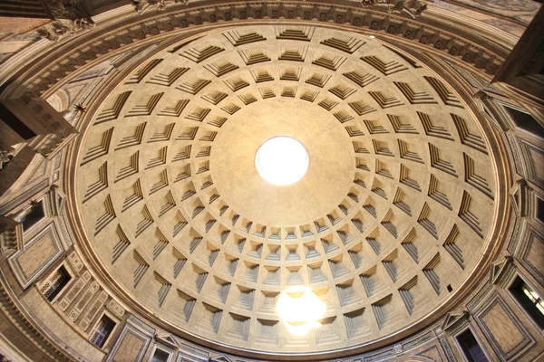 Detalles arquitectónicos del Panteón en Roma, Italia — Foto de Stock