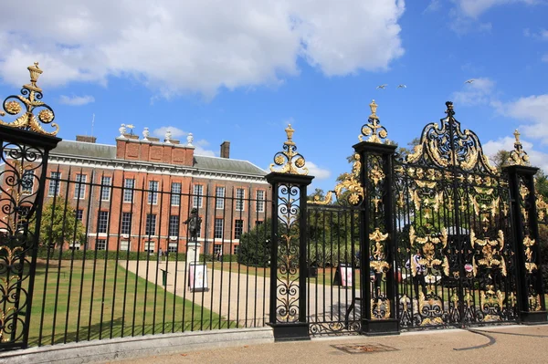 Kensington palace i england — Stockfoto