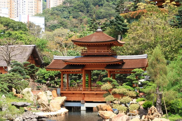 Kinesisk trädgård på Diamond Hill, Hong Kong — Stockfoto