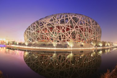 Beijing olimpik stadyum görünümünü alacakaranlık