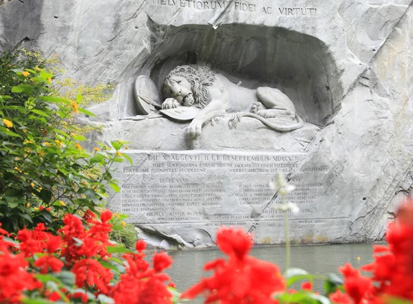 Döende Lejonet i Luzern — Stockfoto
