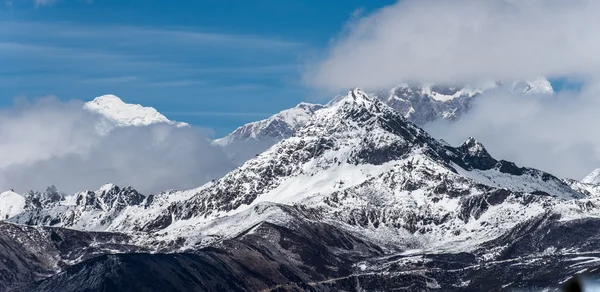 The Namjagbarwa mountain — Stock Photo, Image