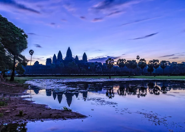 Angkor Wat στην Ανατολή του ηλίου — Φωτογραφία Αρχείου