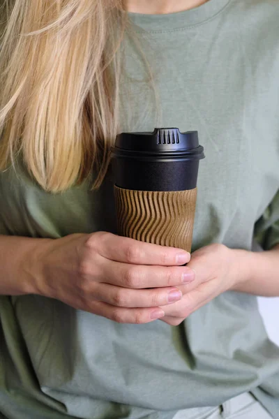 Woman Holding Hand Black Paper Cup Coffee Tea Drink Coffee — Stock Photo, Image