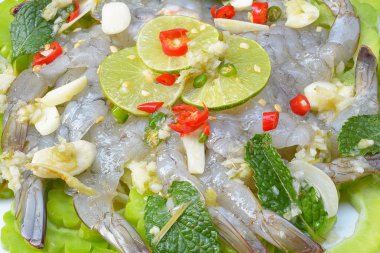 balık sosu, sıcak ve baharatlı, deniz ürünleri Tayland karides