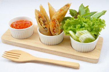 Kızarmış Çin geleneksel bahar rulo gıda