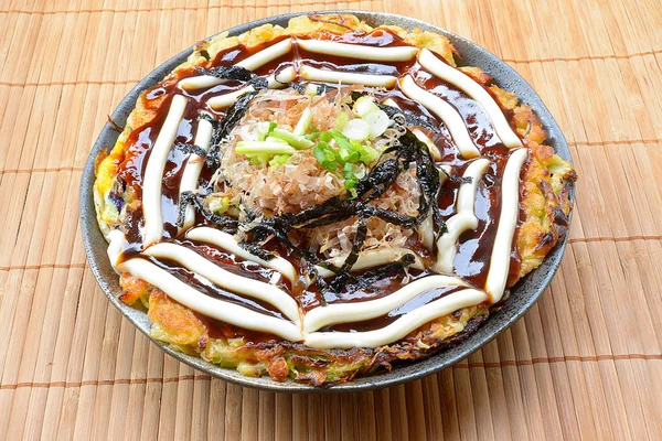 Modanyaki Okonomiyaki Japanses Pizza