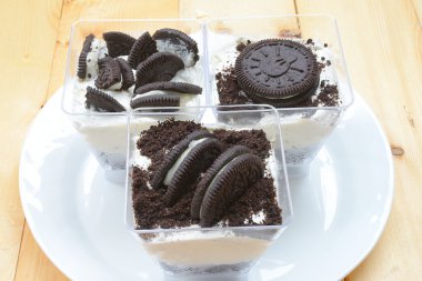 Oreo peynirli kek, kurabiye ve krema, Top kek