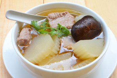 çorba turp domuz eti ile hizmet kase, Tayland gıda