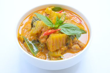 Domuz eti ile kabak köri