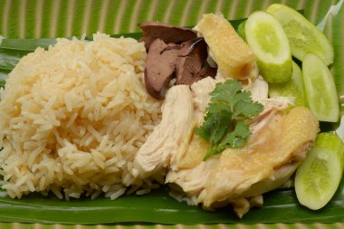 Buhar tavuk pilav ile