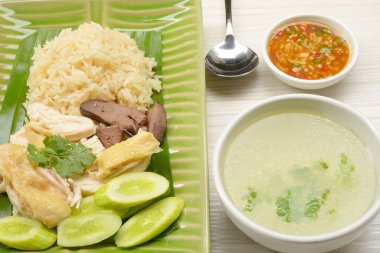 Buhar tavuk pilav ile