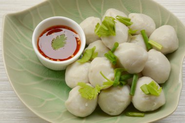 sos daldırma ile balık top