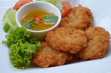 derin yağda kızartılmış karides kek