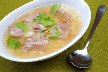 Pilavlı Domuz kaburga çorbası