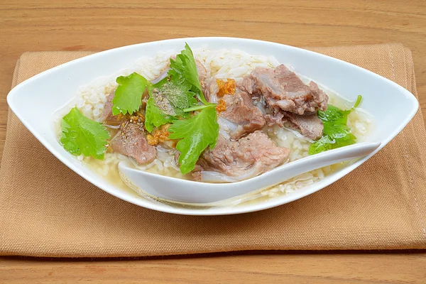 Sopa de costeletas de porco com arroz — Fotografia de Stock