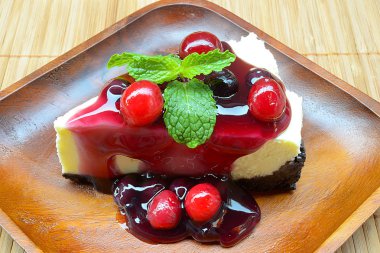 Cheesecake blueberry ile dilim