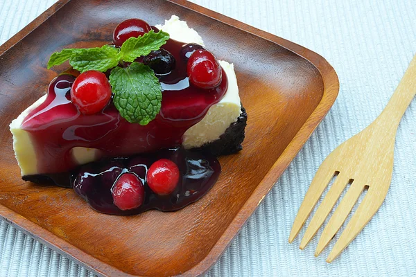 Slice of cheesecake with blueberry — Stock Photo, Image