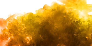 Vahşi ve büyük fırça darbeleri. Beyaz arka planda fırçalanmış soyut resim. Fırça darbesi ile boyanmış. Boya darbeleri. 2B Görüntü.