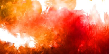 Vahşi ve büyük fırça darbeleri. Beyaz arka planda fırçalanmış soyut resim. Fırça darbesi ile boyanmış. Boya darbeleri. 2B Görüntü.