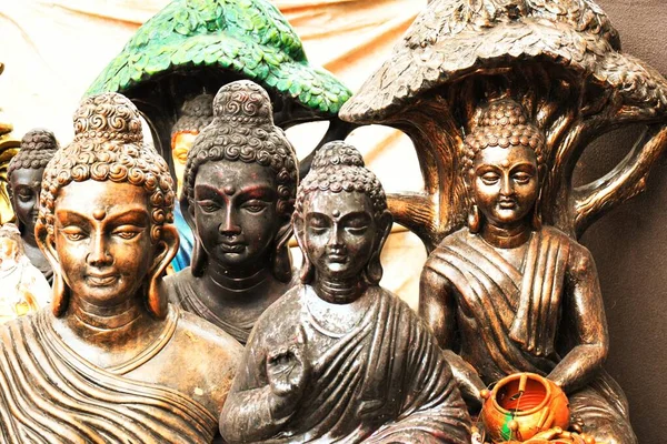 Buddha Staty Symbol För Fred Buddha Många Staty Buddhor — Stockfoto