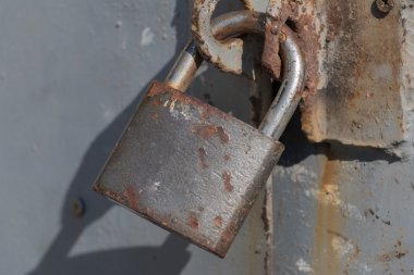 paslı kilit