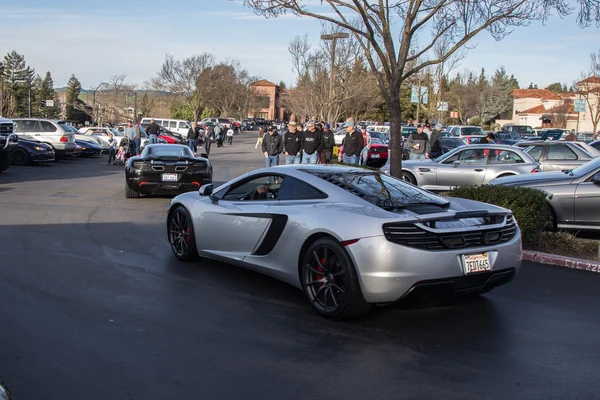 McLaren auto's verlaten de show — Stockfoto