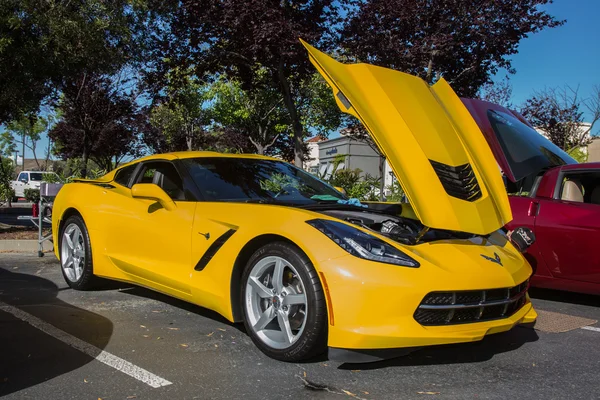 2015 sarı Corvette — Stok fotoğraf