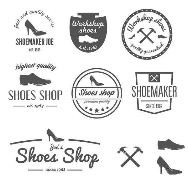 Conjunto de elementos de logotipo, insignia, emblema o logotipo vintage para zapatero, tienda de zapatos y reparación de zapatos — Vector de stock