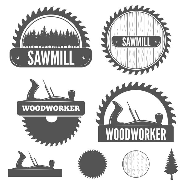 Набор значков, этикеток или элементов эмблемы для лесопилки, столярного дела и деревообработки
