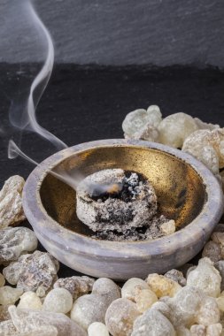 Buhur aromatik reçine
