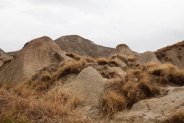 Calanchi, İtalya 'nın Basilicata şehrinde beyaz kil erozyonundan oluşan eşsiz bir 