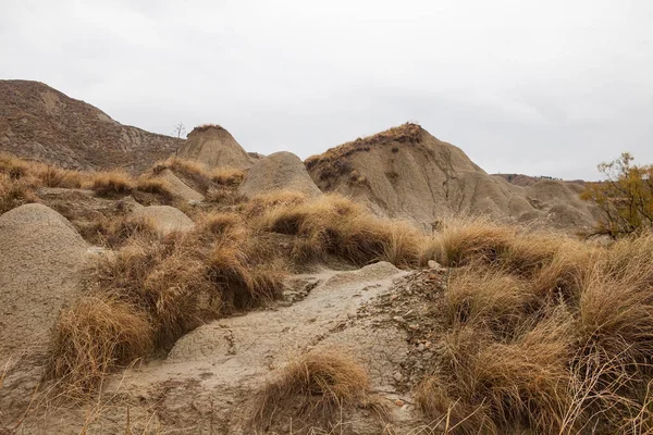 Calanchi, İtalya 'nın Basilicata şehrinde beyaz kil erozyonundan oluşan eşsiz bir 